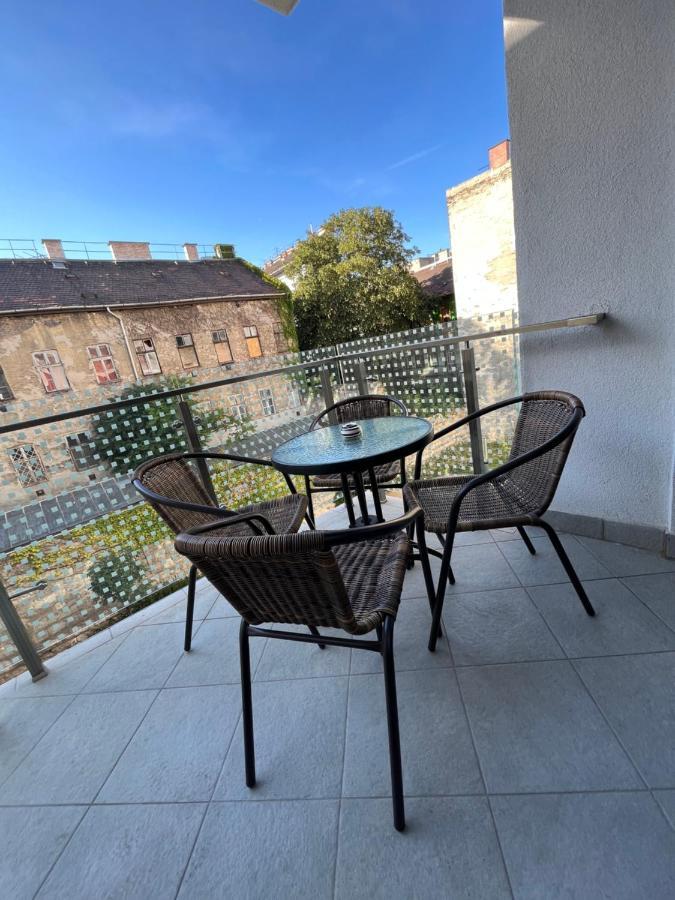 B 304, Apartments In The Heart Of Budapest Esterno foto